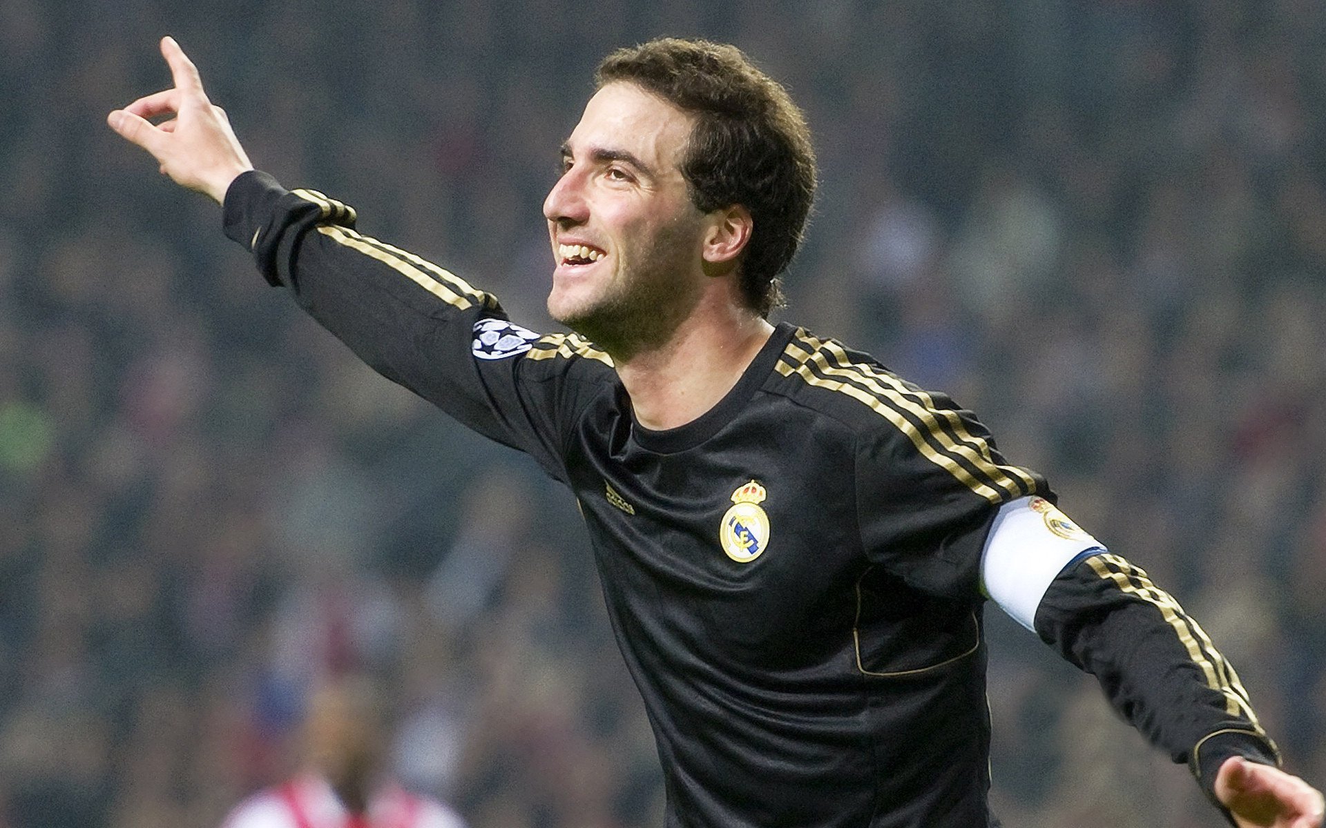 MK体育应用-全明星之夜星光璀璨，精彩纷呈！，全明星之夜星际